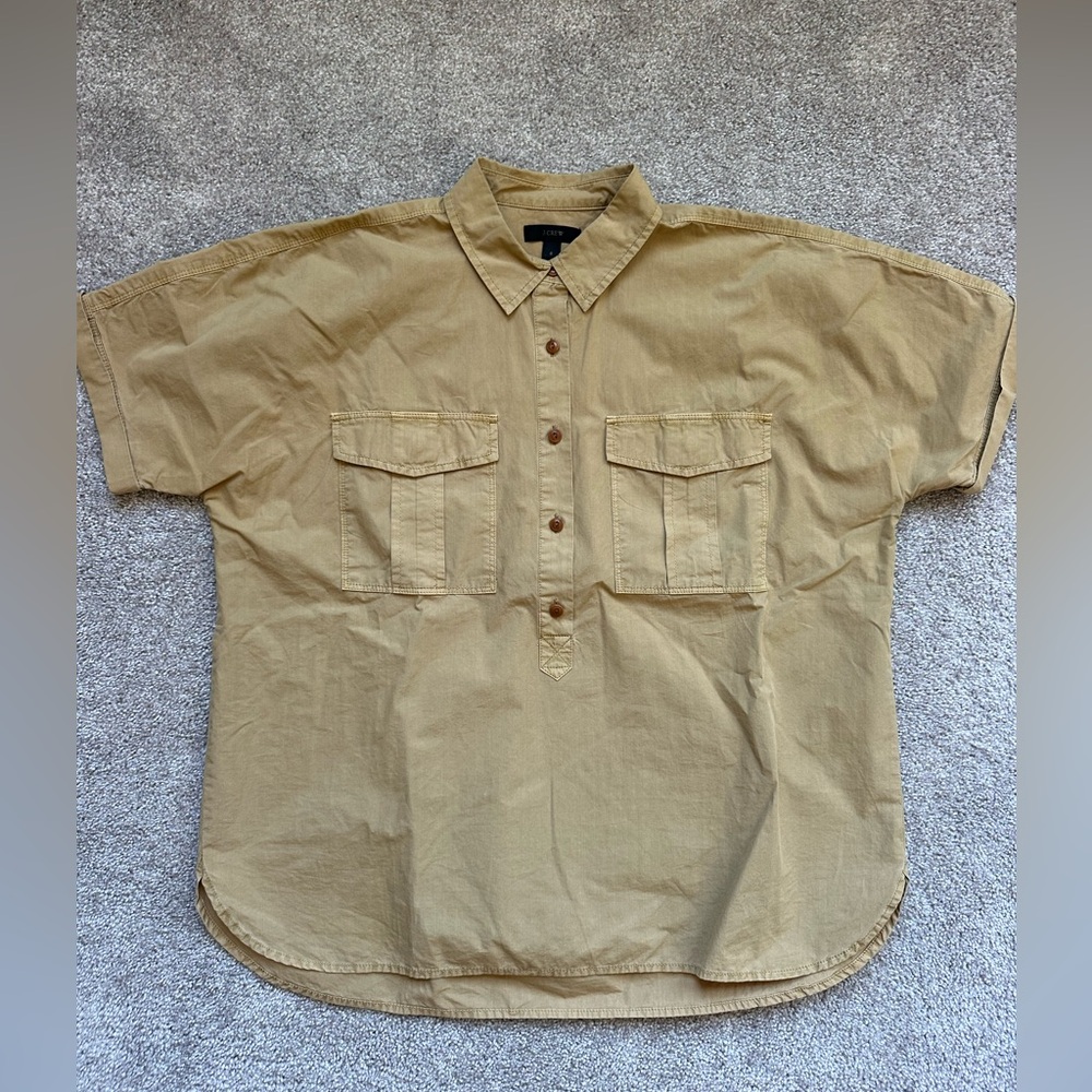 J. Crew women’s Tan half Button Down short sleeve Shirt blouse Sz. 6